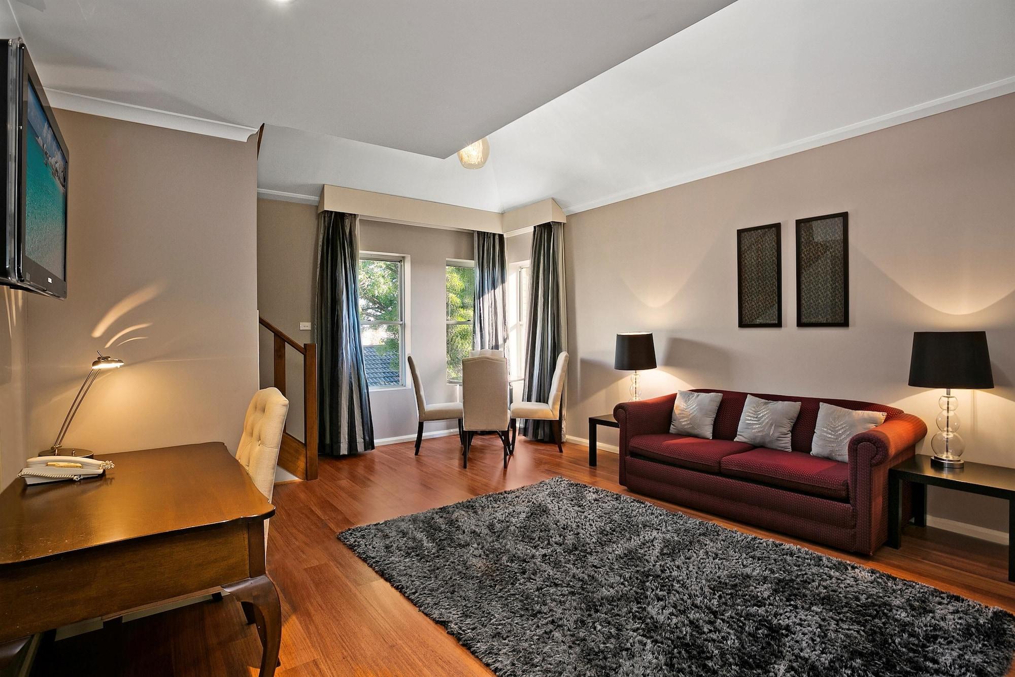 Best Western Sanctuary Inn Тамуорт Экстерьер фото